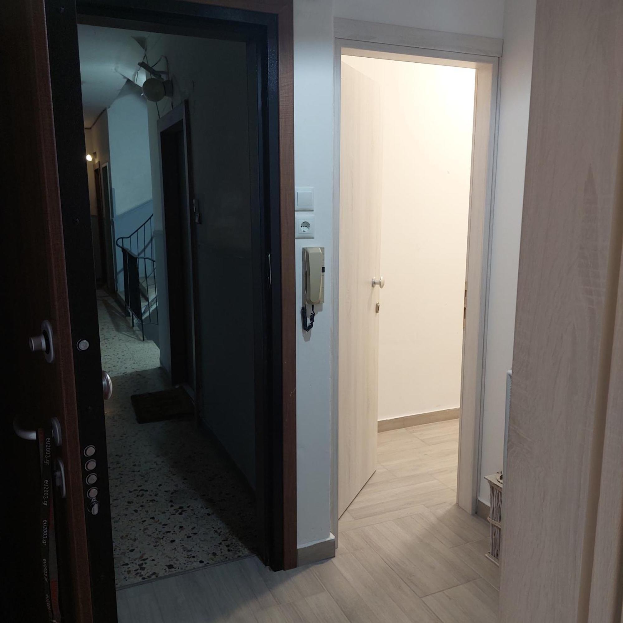 Small Studio Center 1 เทสซาโลนิกิ ภายนอก รูปภาพ